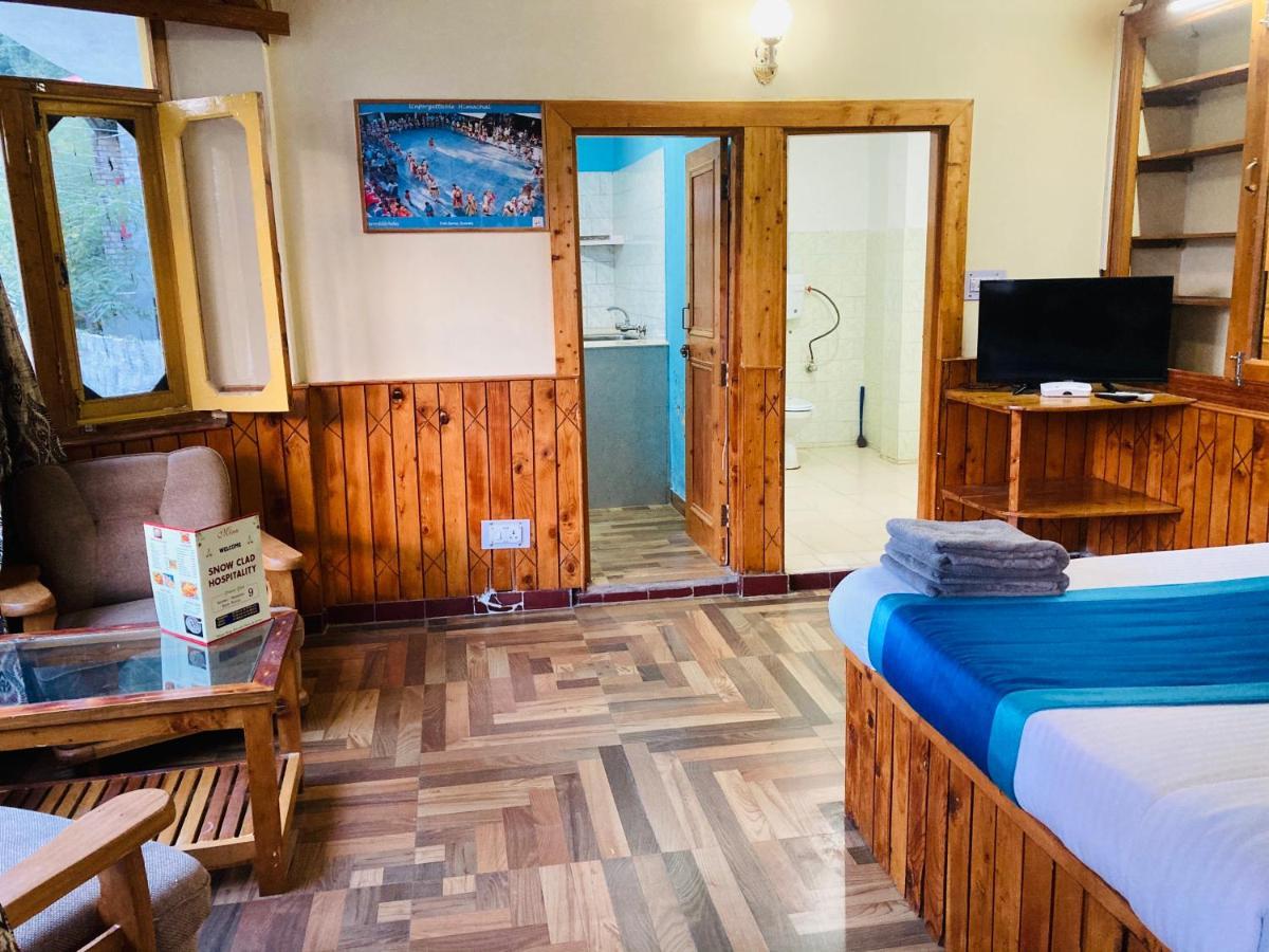 מנאלי Woods Villa- A Luxury Mountains View Cottages מראה חיצוני תמונה