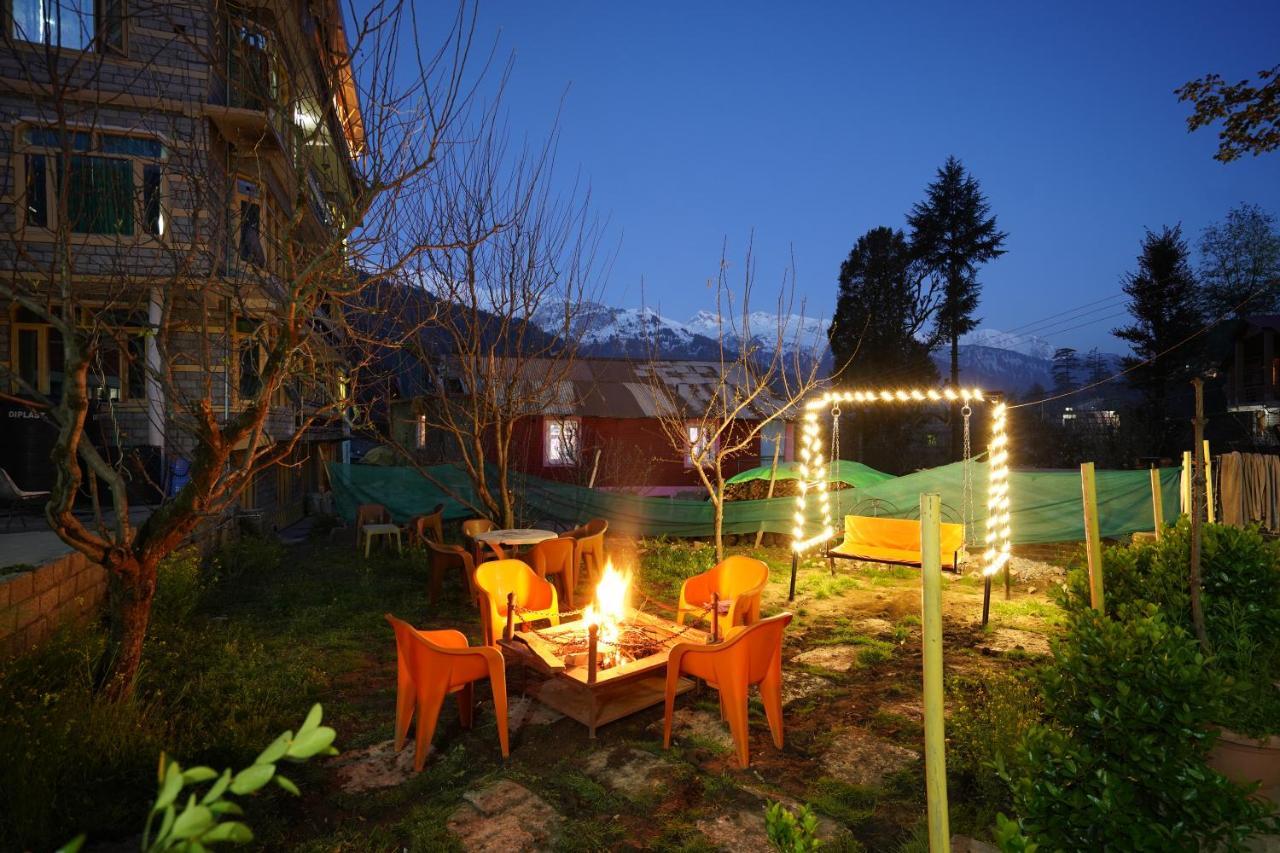 מנאלי Woods Villa- A Luxury Mountains View Cottages מראה חיצוני תמונה
