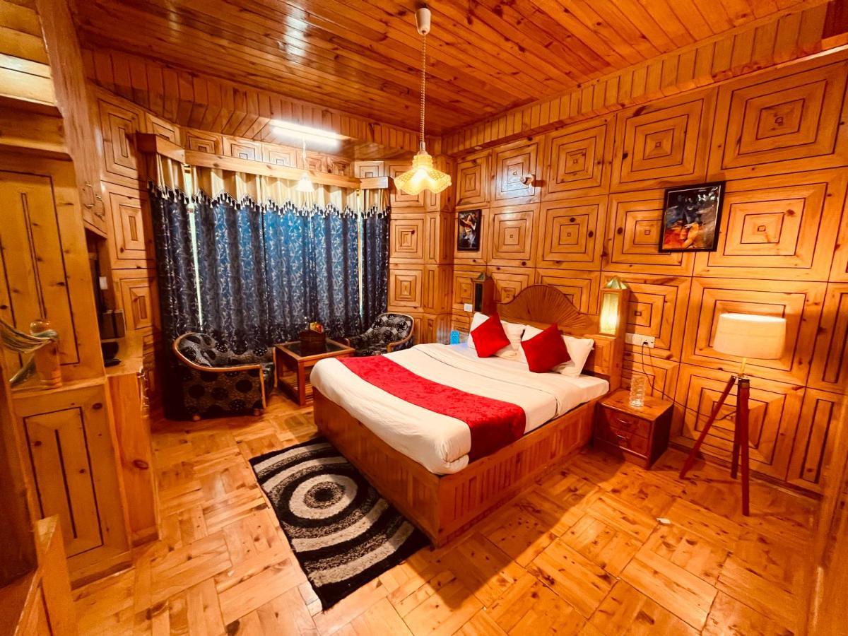 מנאלי Woods Villa- A Luxury Mountains View Cottages מראה חיצוני תמונה