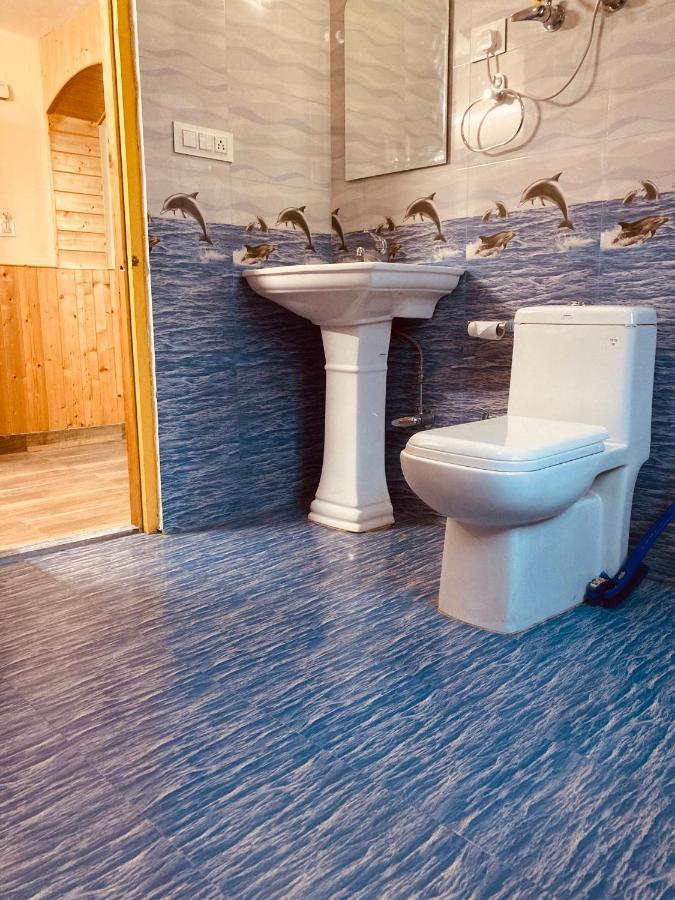 מנאלי Woods Villa- A Luxury Mountains View Cottages מראה חיצוני תמונה