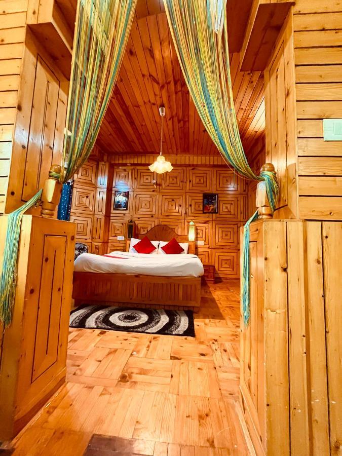 מנאלי Woods Villa- A Luxury Mountains View Cottages מראה חיצוני תמונה