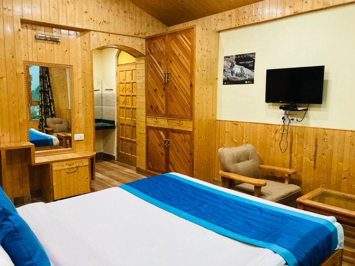 מנאלי Woods Villa- A Luxury Mountains View Cottages מראה חיצוני תמונה