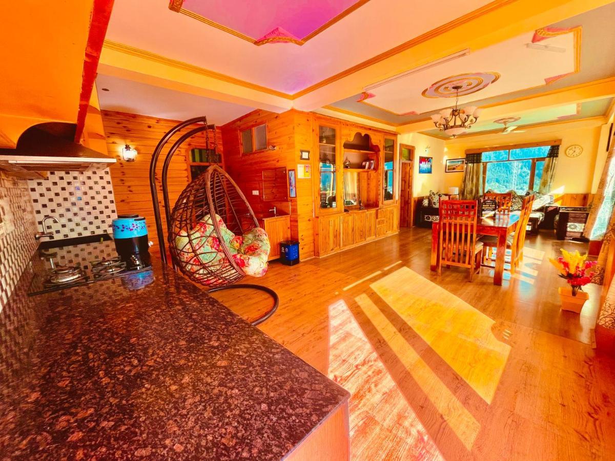 מנאלי Woods Villa- A Luxury Mountains View Cottages מראה חיצוני תמונה